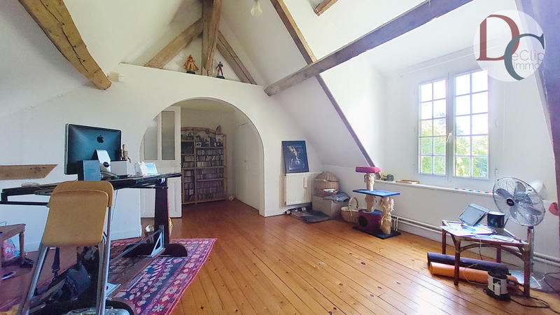 Maison - 286 m² - 10 pièces