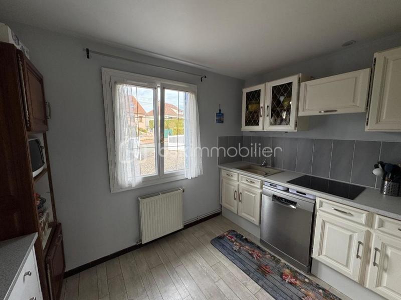 Maison - 93 m² - 5 pièces