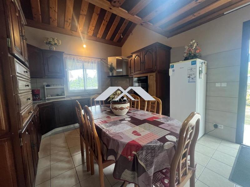 Villa - 270 m² - 9 pièces