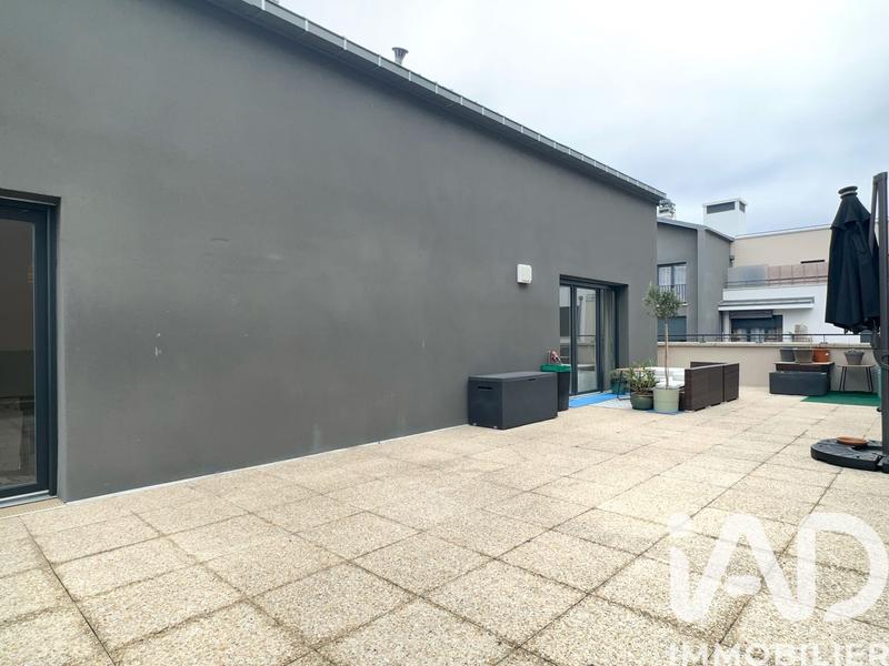 Appartement - 100 m² - 4 pièces