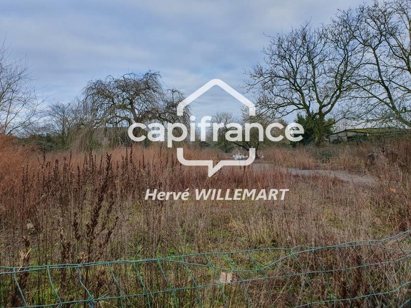 Terrain constructible - 2 048 m²