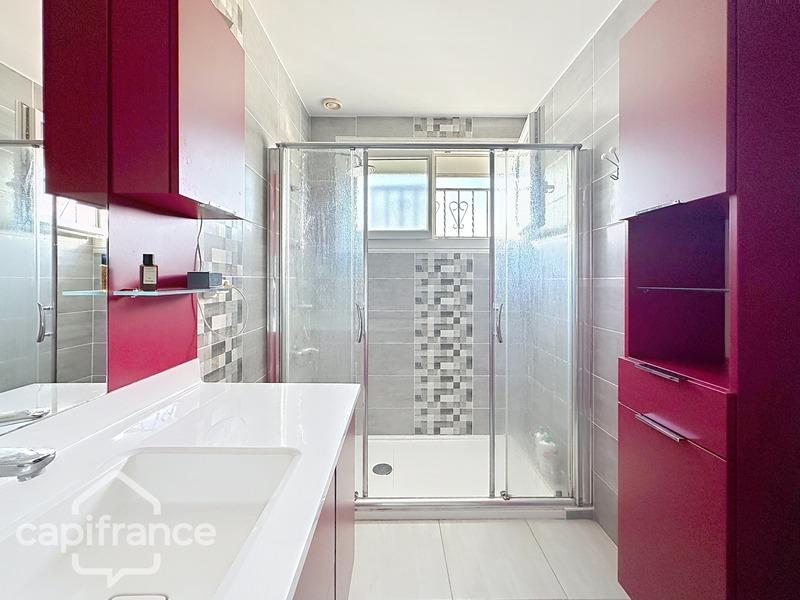 Maison - 96 m² - 4 pièces