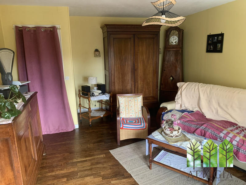 Maison - 96 m² - 5 pièces