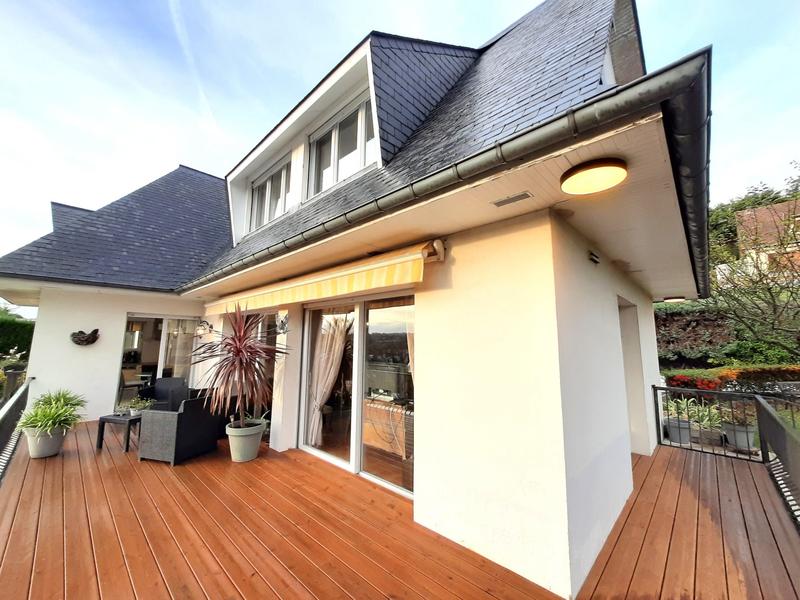 Maison - 185 m² - 7 pièces