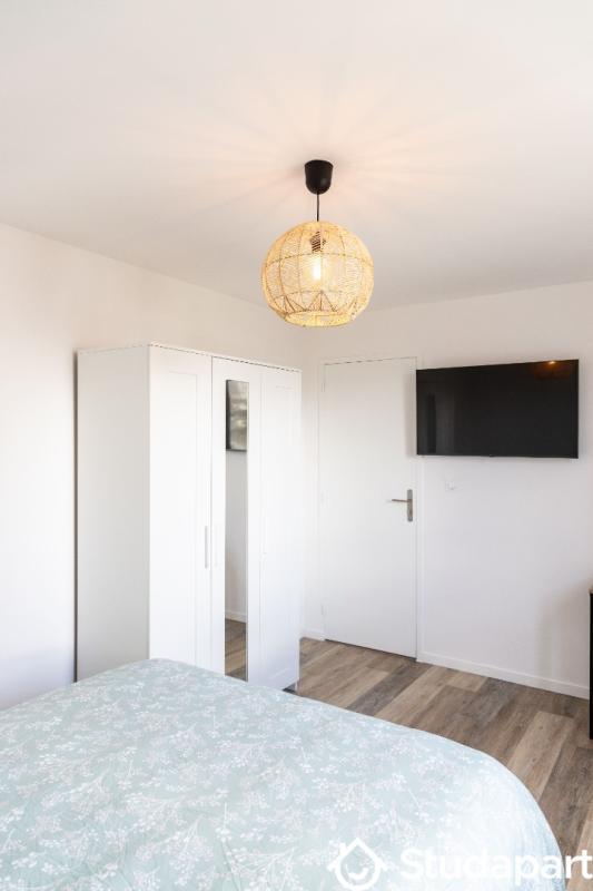 Chambre - 9 m² - 1 pièce