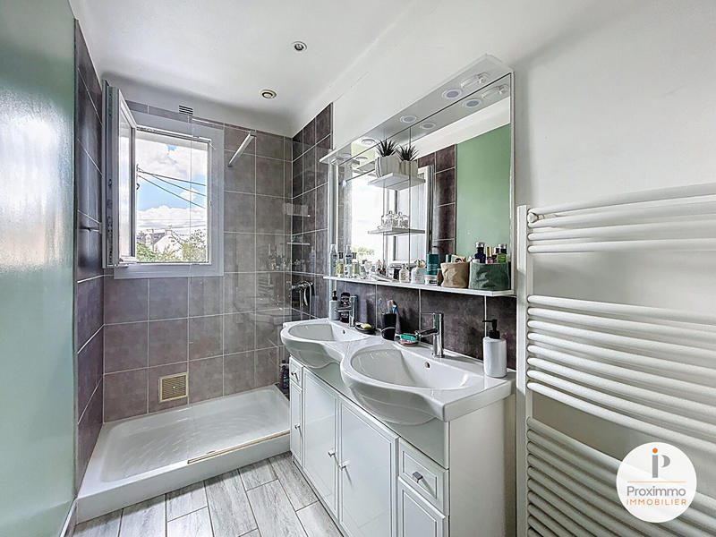 Maison - 76 m² - 4 pièces