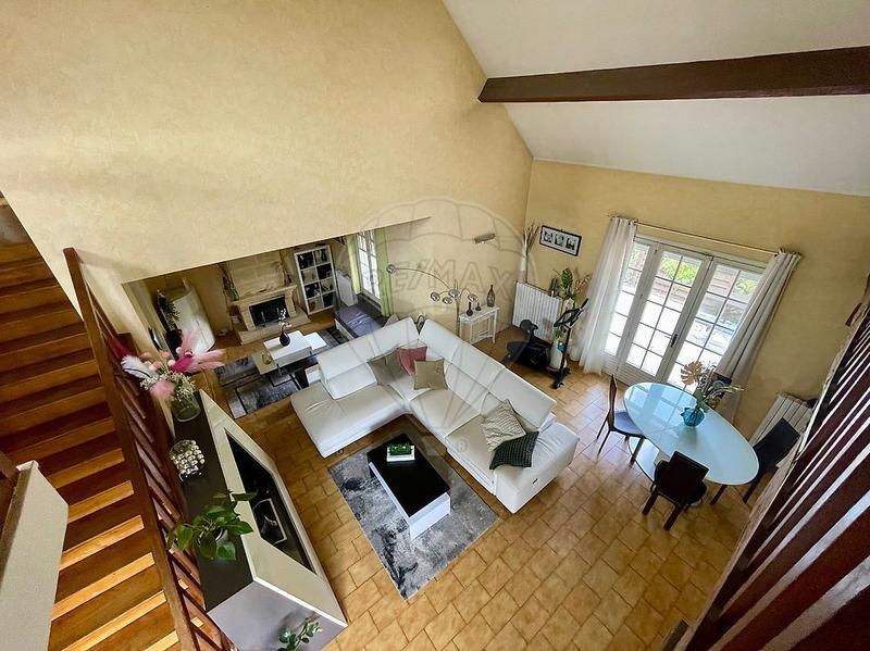 Maison - 138 m² - 7 pièces