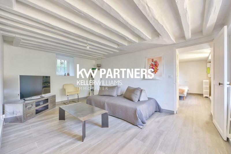 Demeure - 351 m² - 8 pièces