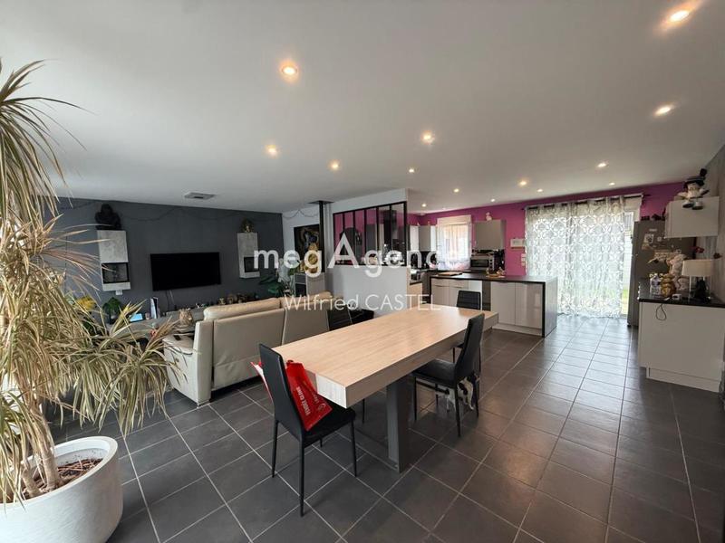 Maison traditionnelle - 100 m² - 5 pièces