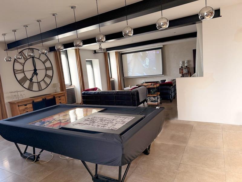 Maison - 363 m² - 7 pièces