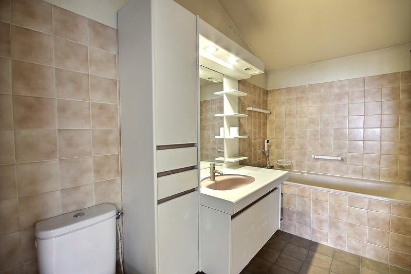 Appartement - 94 m² - 2 pièces