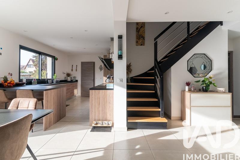 Maison - 125 m² - 6 pièces