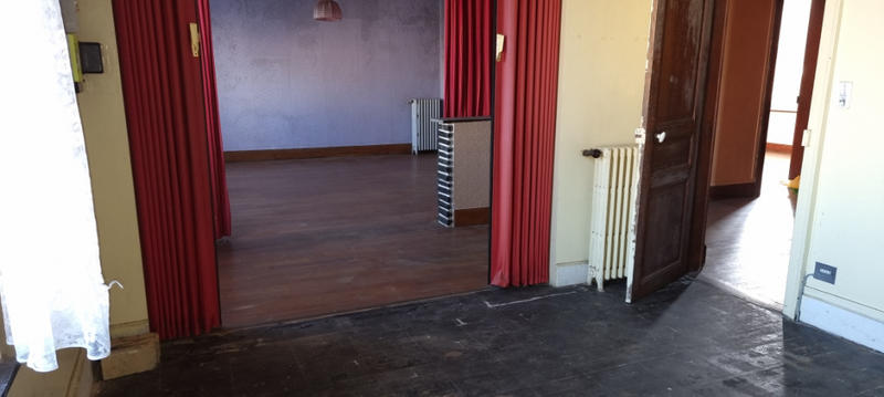 Maison - 205 m² - 8 pièces