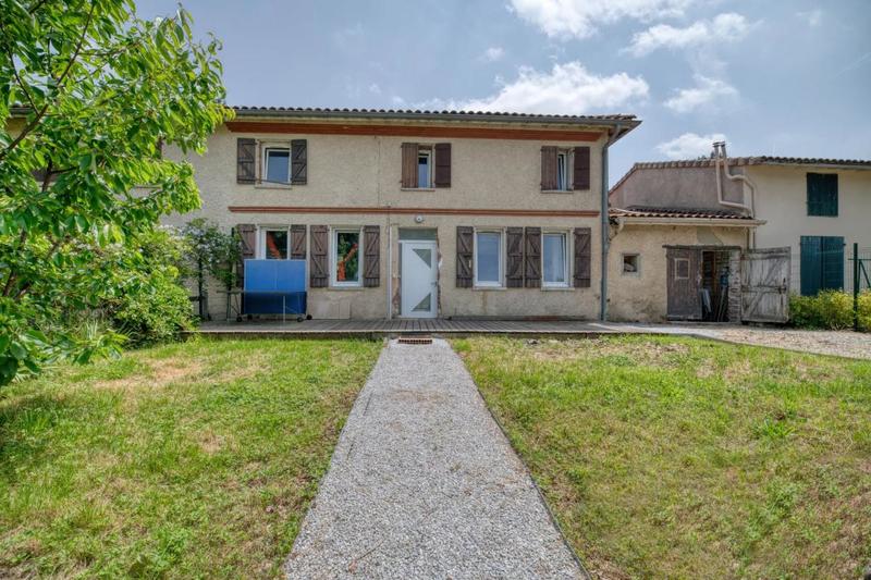 Maison - 140 m² - 5 pièces