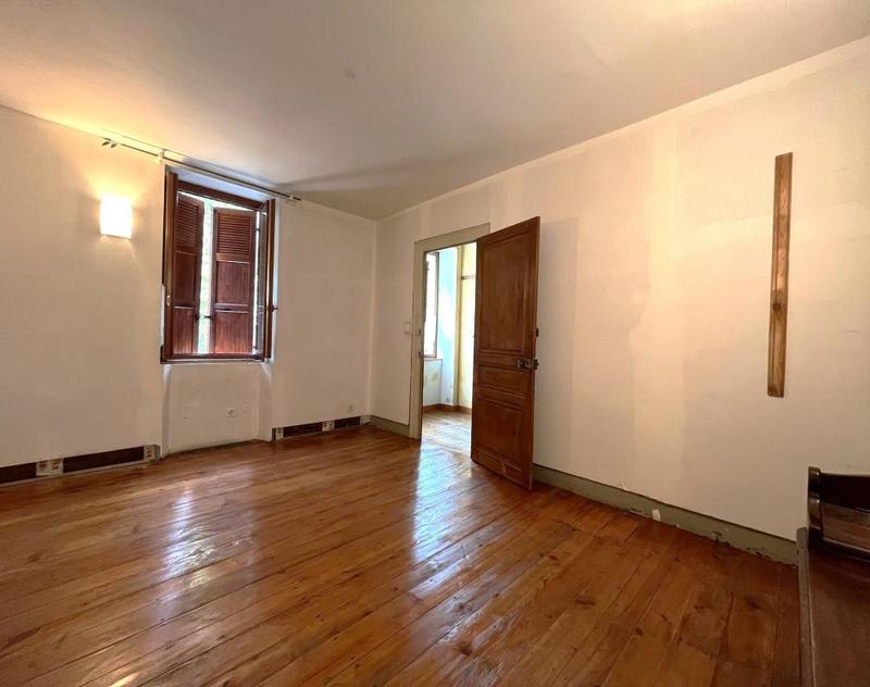 Maison - 172 m² - 6 pièces