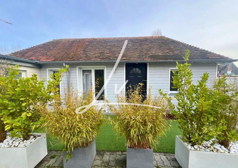 Maison - 185 m² - 8 pièces