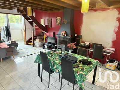 Maison - 90 m² - 4 pièces