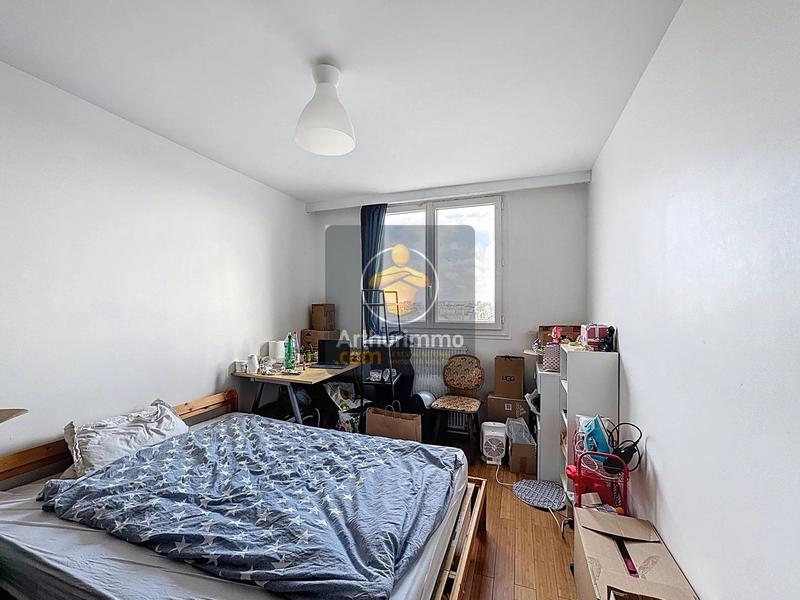 Appartement - 90 m² - 4 pièces