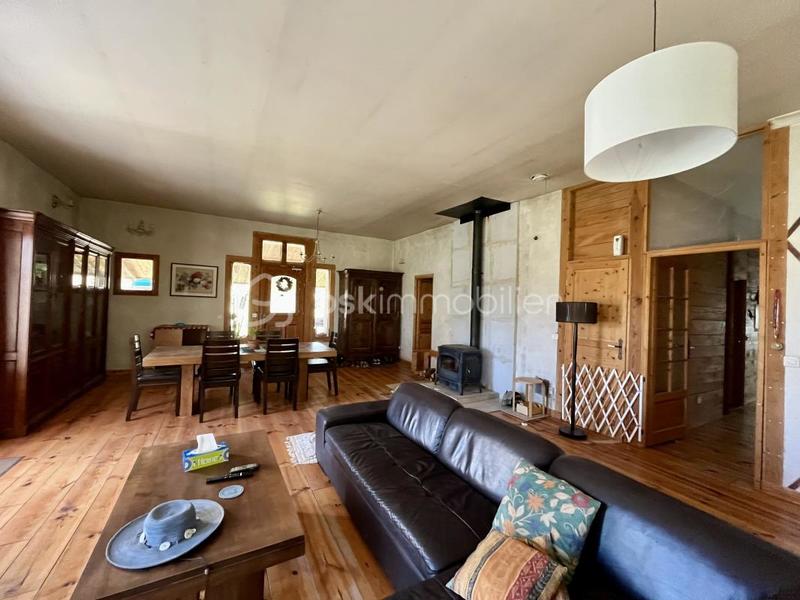 Maison - 197 m² - 6 pièces