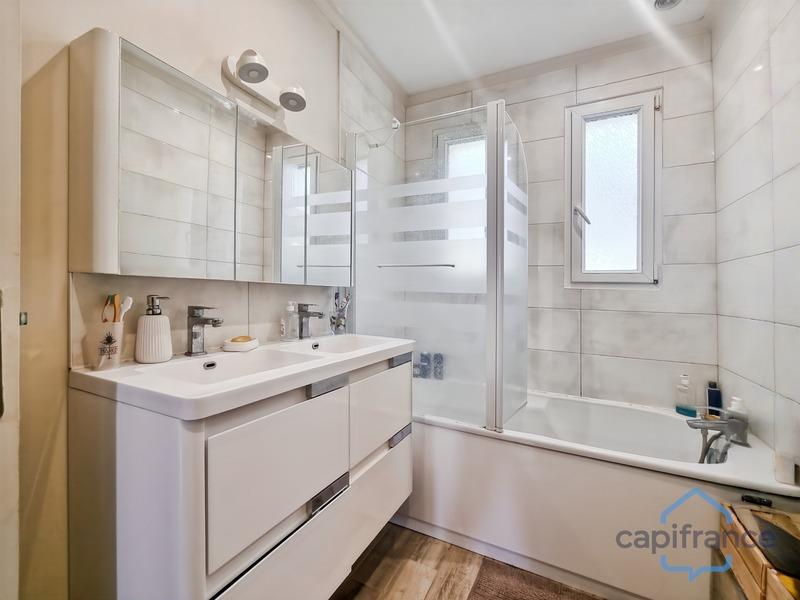 Maison - 110 m² - 4 pièces