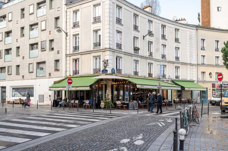 Chambre - 10 m² - 7 pièces