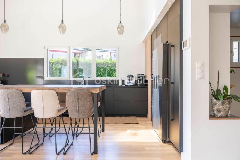 Maison - 162 m² - 5 pièces