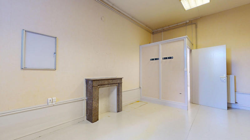 Local commercial - 104 m² - 5 pièces