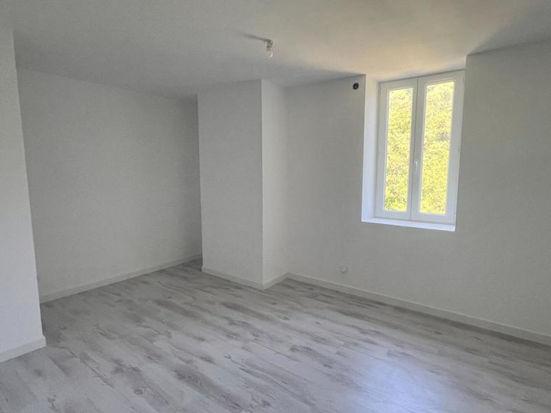 Maison - 150 m² - 9 pièces