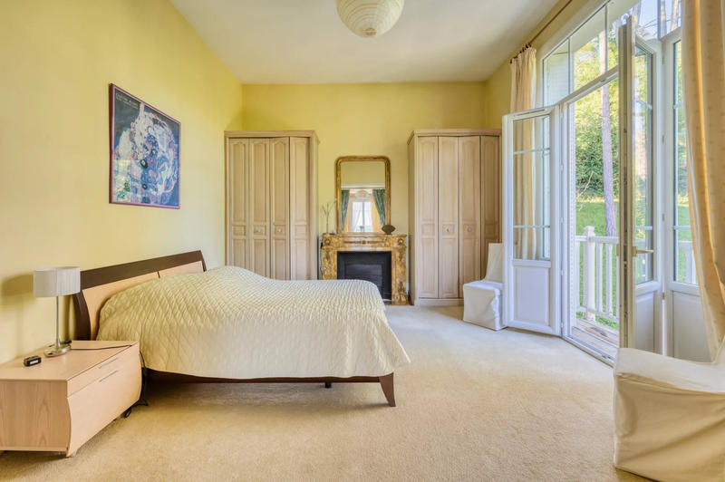 Maison - 196 m² - 7 pièces