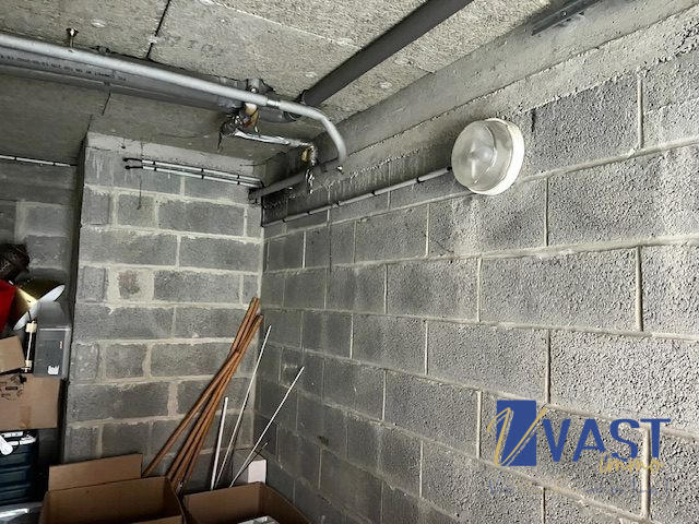 Parking / Garage - 13 m²