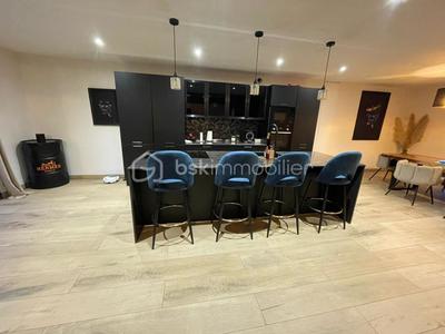 Immeuble - 240 m² - 6 pièces