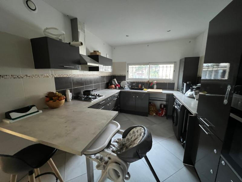 Maison - 94 m² - 4 pièces