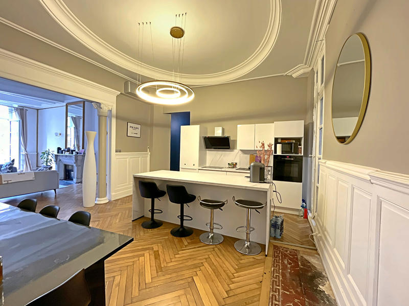 Bureau - 146 m² - 4 pièces