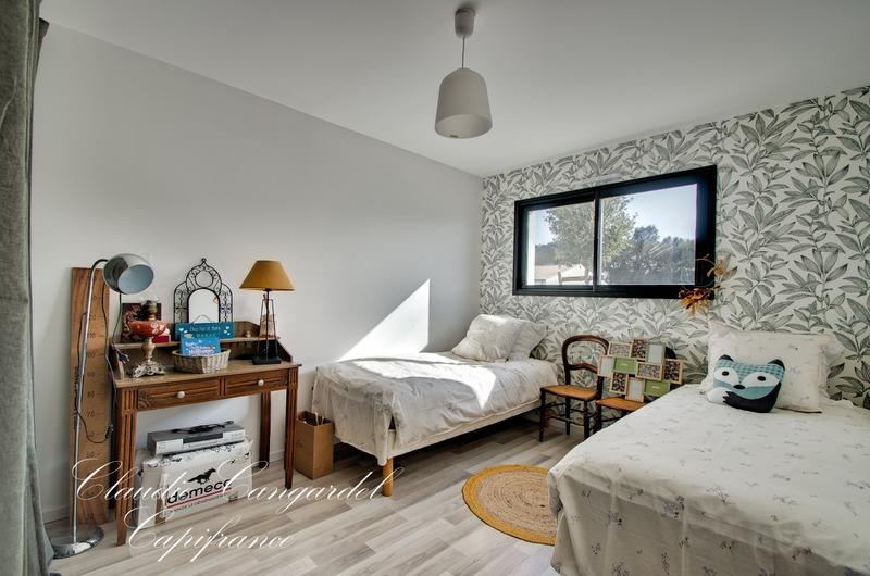 Maison - 137 m² - 6 pièces