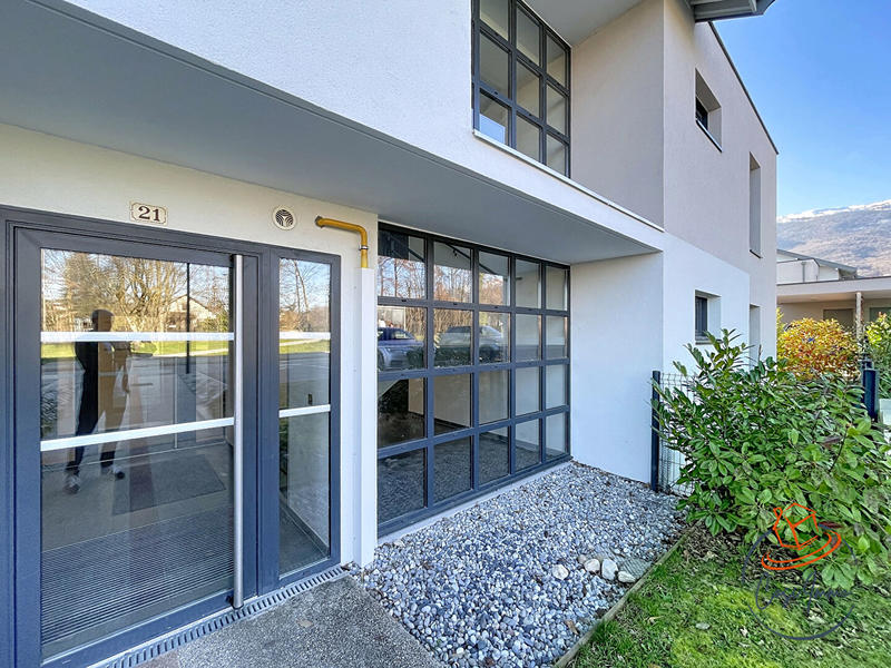 Appartement - 79 m² - 3 pièces