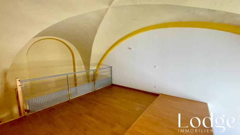 Appartement - 72 m² - 2 pièces