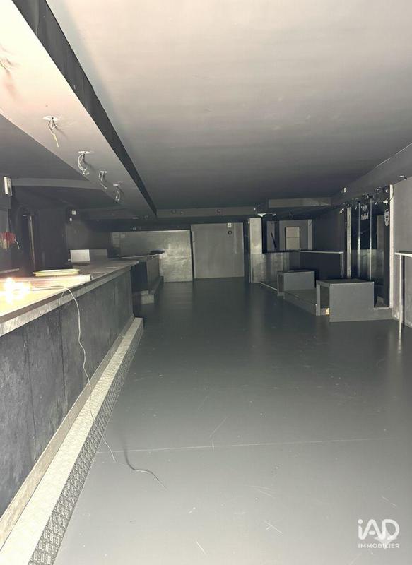 Local commercial - 200 m²