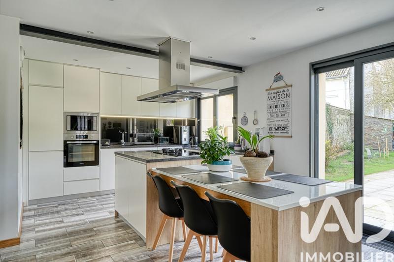 Maison - 164 m² - 7 pièces