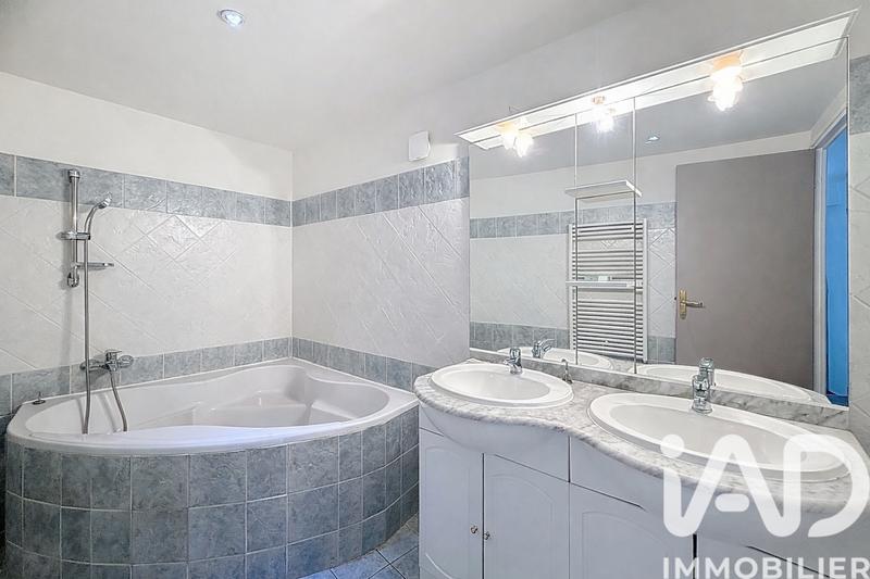 Appartement - 165 m² - 5 pièces