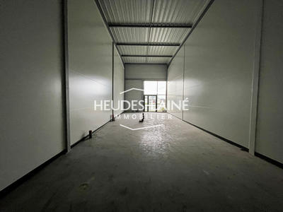 Local commercial - 83 m² - 1 pièce