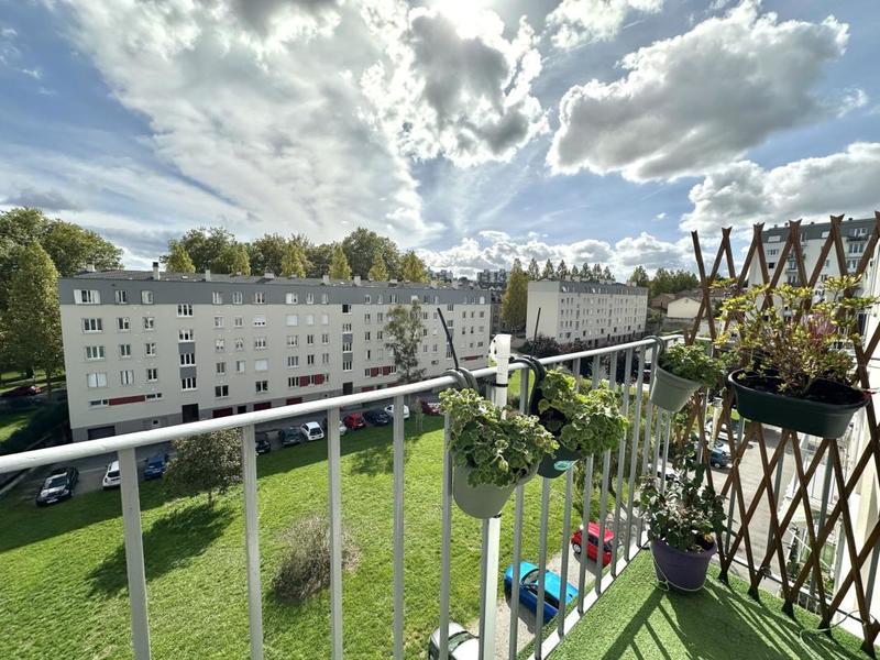 Appartement - 82 m² - 4 pièces