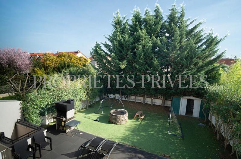Maison - 309 m² - 6 pièces