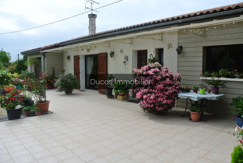 Maison - 460 m² - 10 pièces