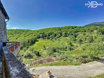 Maison - 120 m² - 4 pièces