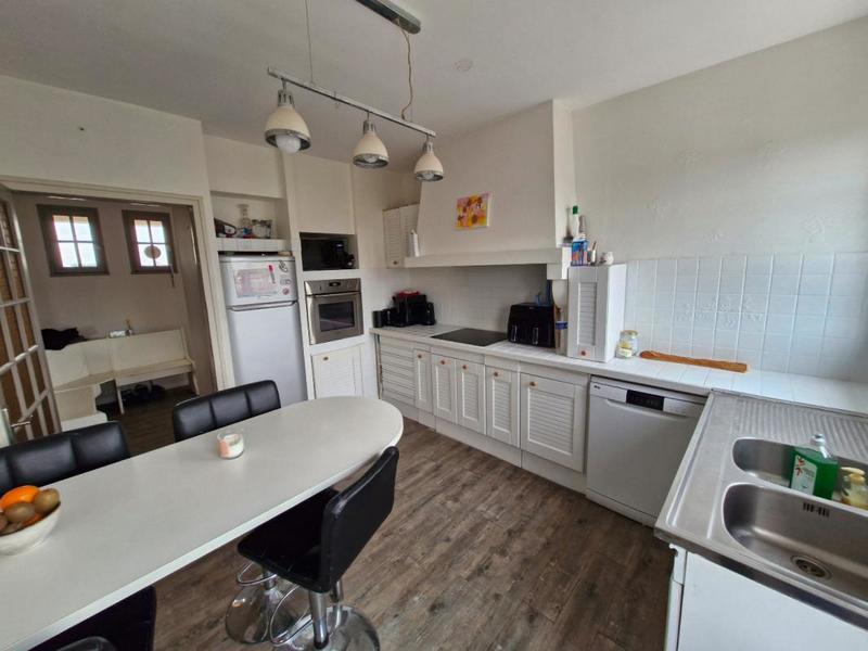 Maison - 258 m² - 7 pièces