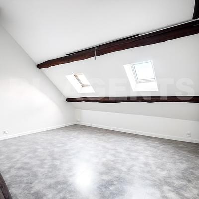 Appartement - 110 m² - 4 pièces