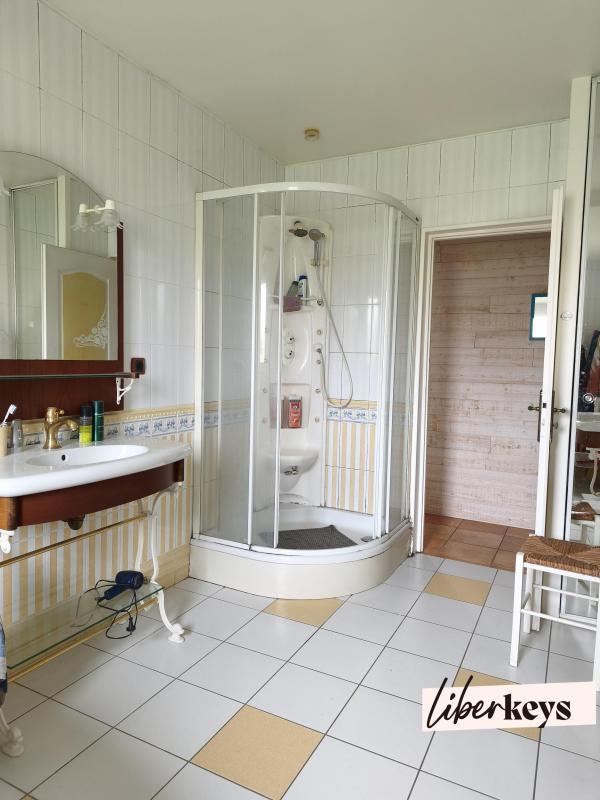 Maison - 177 m² - 7 pièces