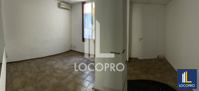 Local commercial - 147 m²