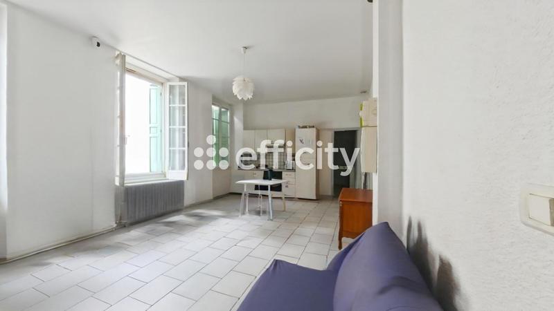 Immeuble - 160 m² - 9 pièces