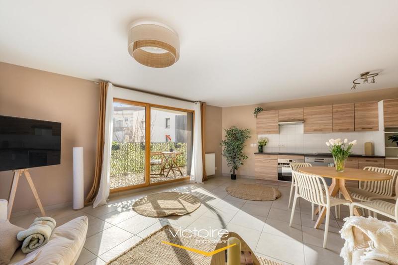 Appartement - 84 m² - 4 pièces